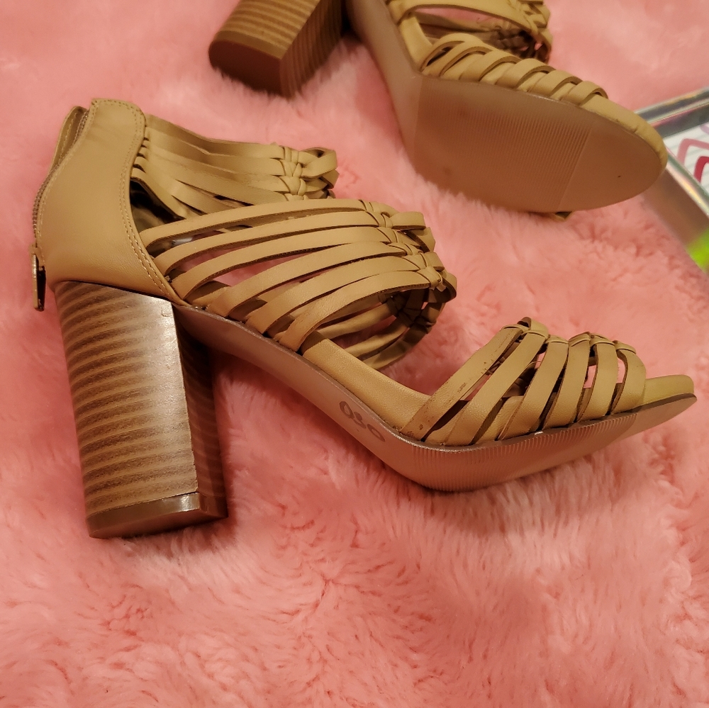 Madden Girl tan heels - Picture 4 of 16